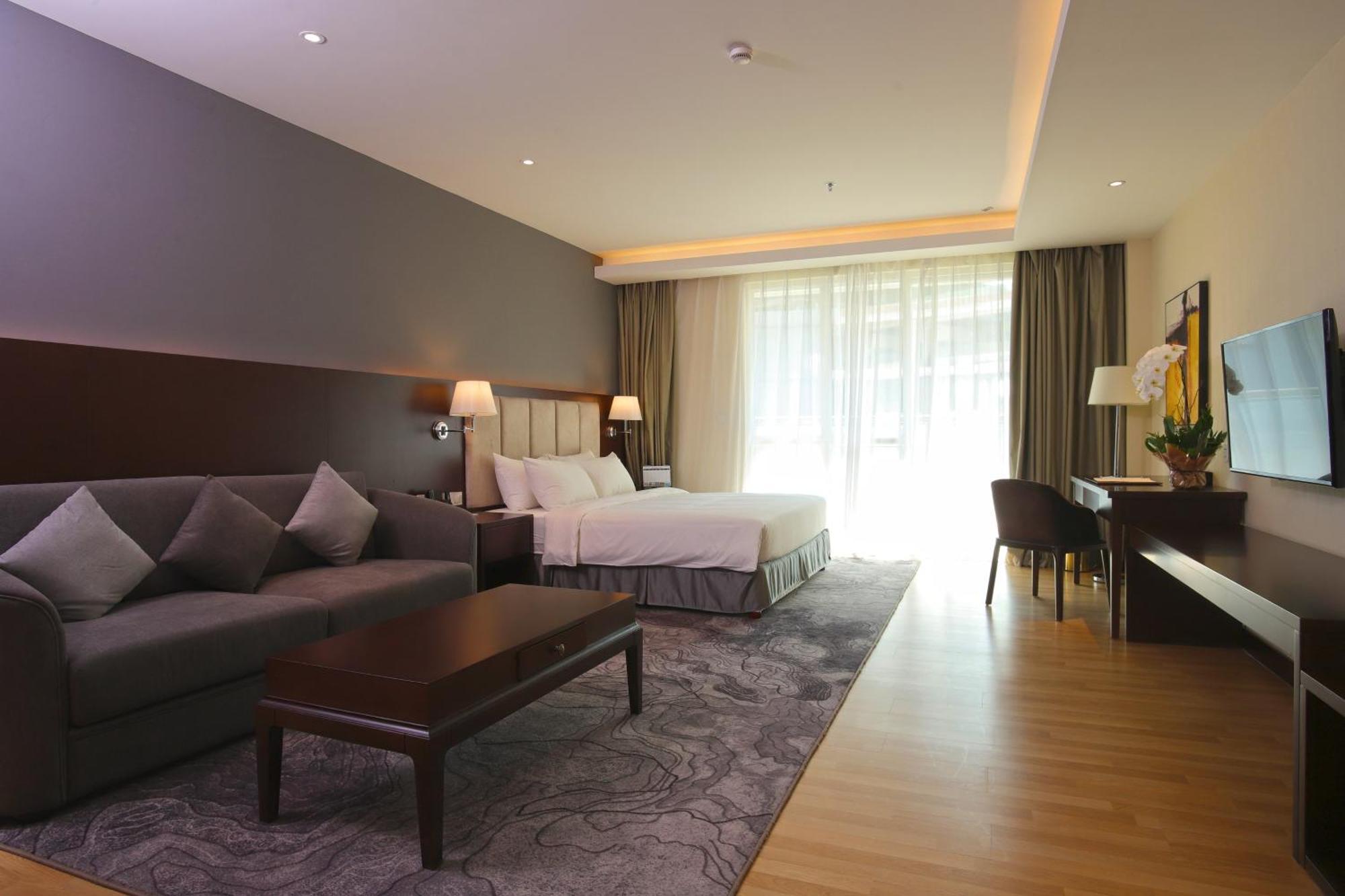 Olympia City Hotel By Dara Phnom Penh Esterno foto